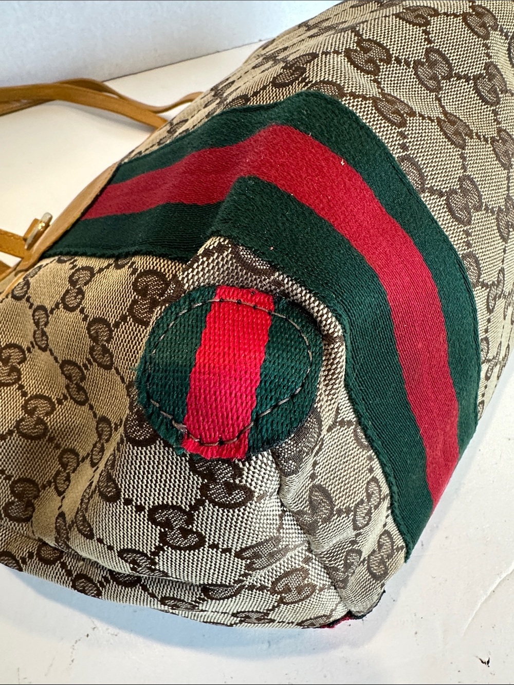 ‼️FIRM‼️Gucci Tote - Former Project Piece
11” x 10” x 3”
Customized - Picture 5 of 16